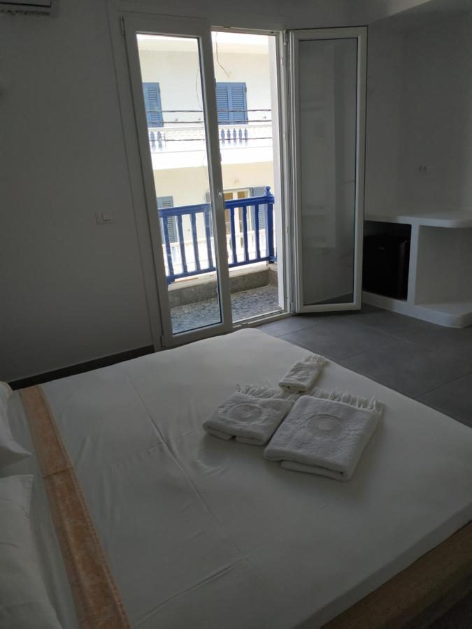Enalion-Tinos Bed and Breakfast Eksteriør billede